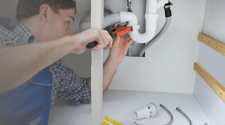Professional emergency plumbing in Meally, KY